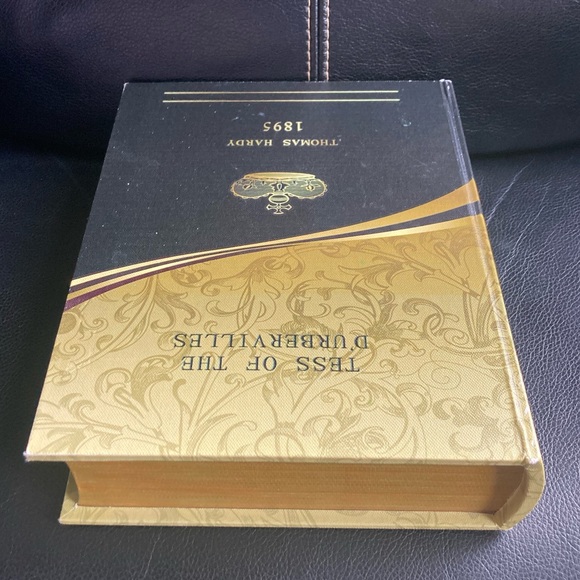 Thomas Hardy 1895 Decorative Fake Book Storage Bookend Storage Box - Picture 10 of 11